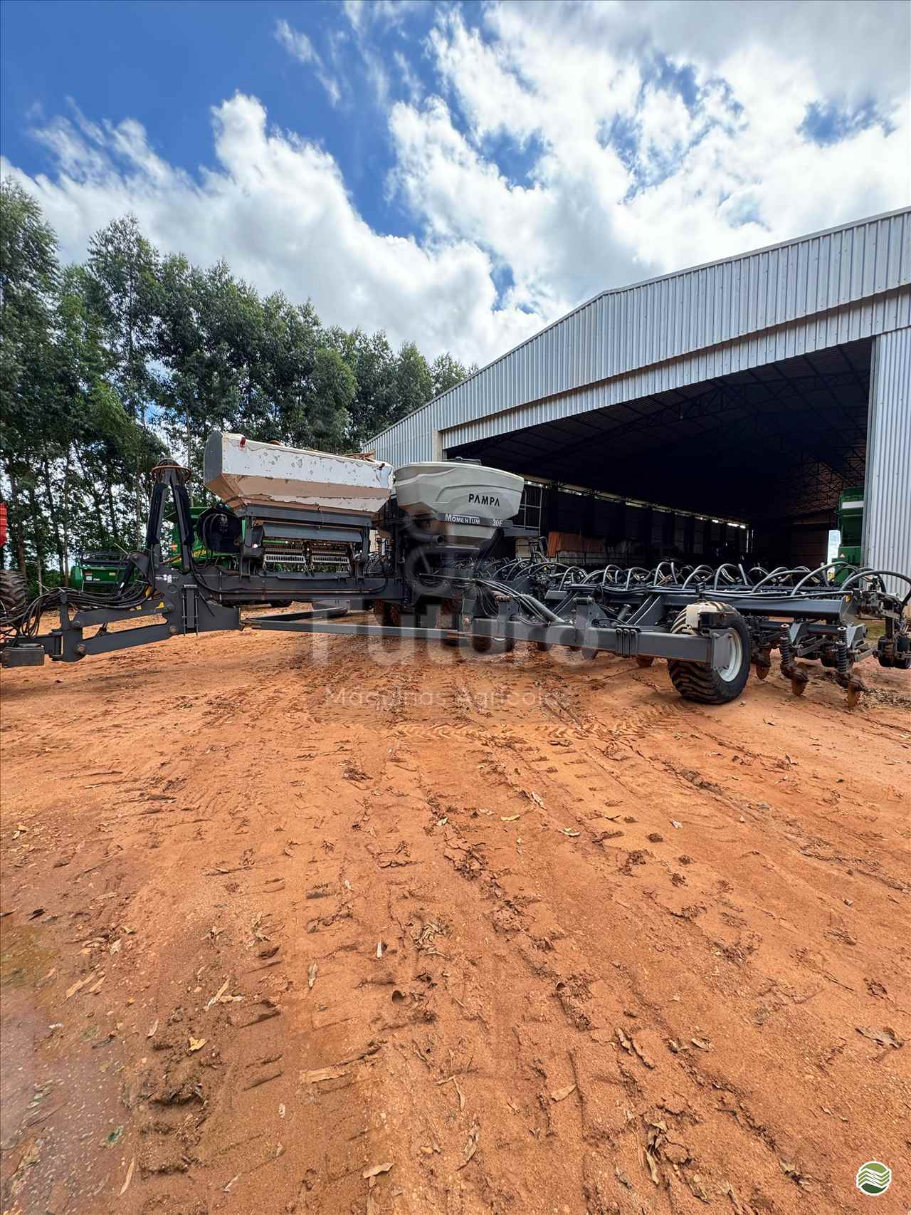 PLANTADEIRA MASSEY FERGUSON MOMENTUM MOM30 Futuro Máquinas ITAJAI SANTA CATARINA SC